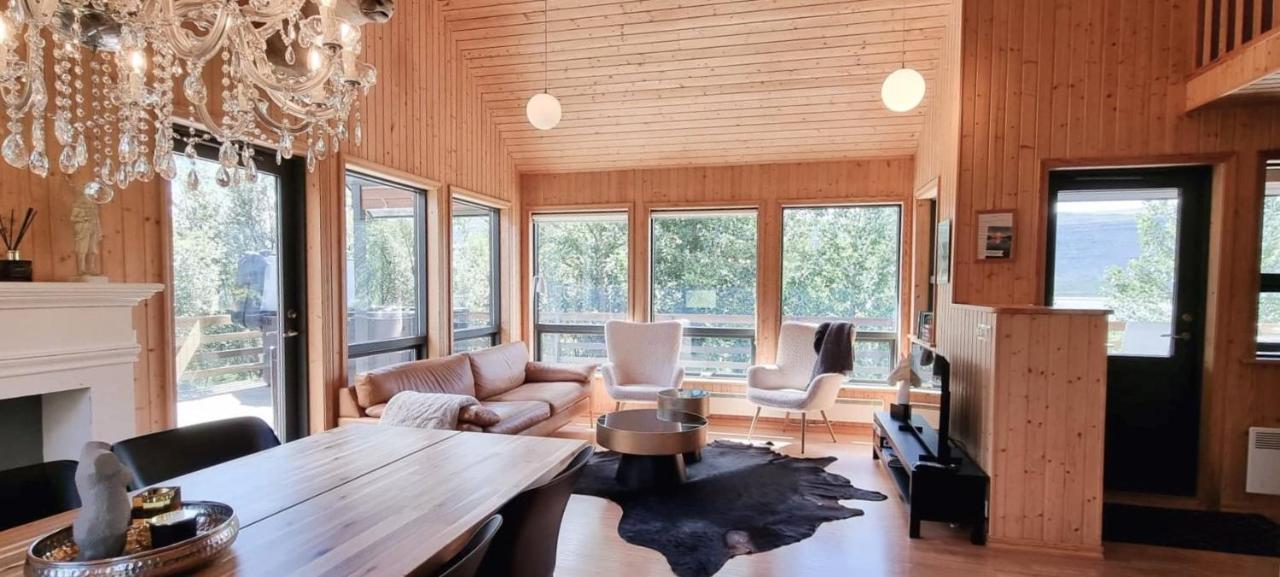 Dixon Cabin Nr. 7 / Dixon Sumarhus Nr. 7 @Kirkjubraut Tálknafjörður Eksteriør bilde